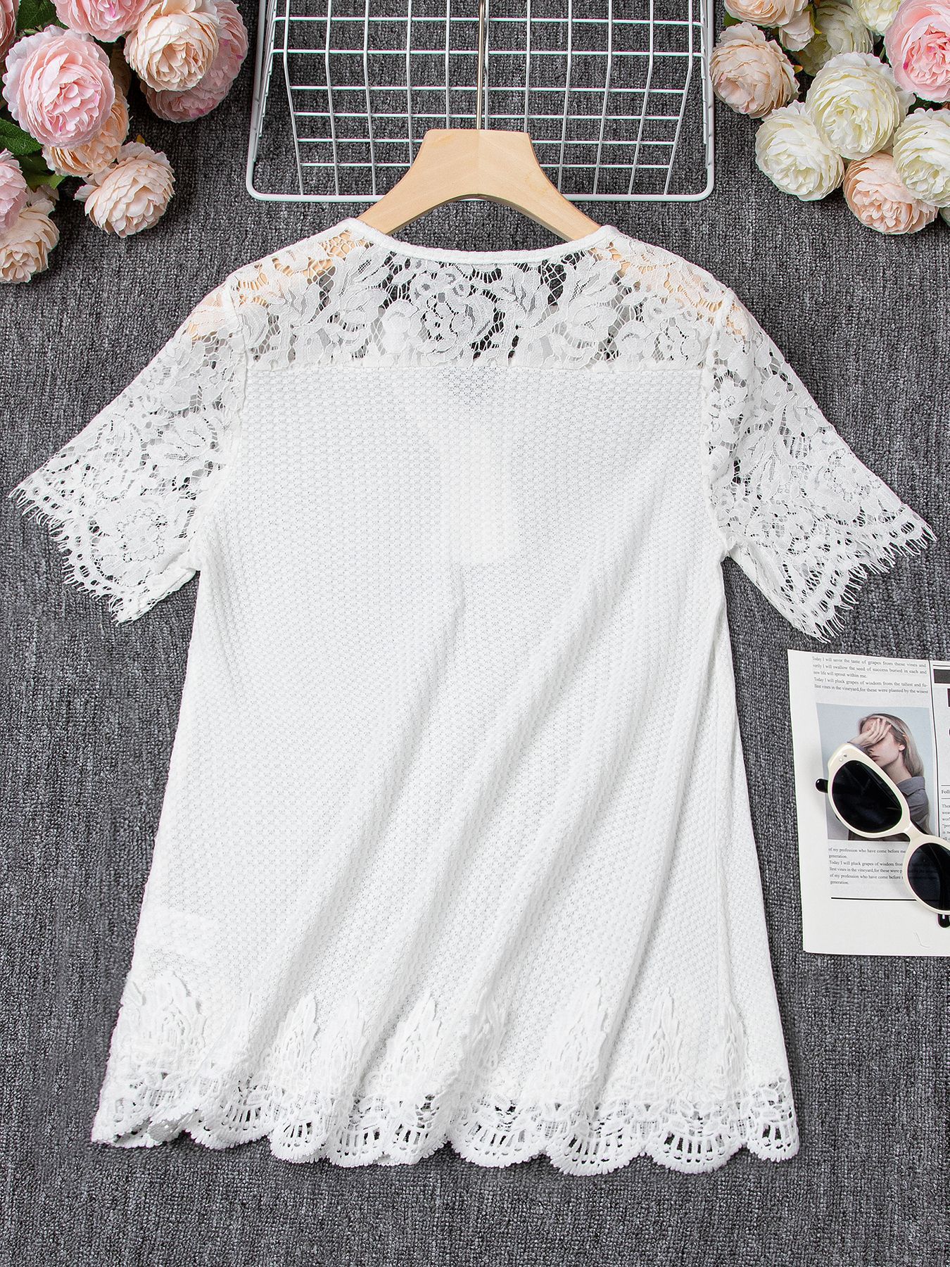Plus Size Women's Knitted Lace Stitching Lace Short-sleeved T-shirt
